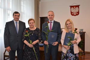 Wręczenie Nagród Specjalnych Burmistrza Miasta Kościana w gabinecie Burmistrza. (photo)