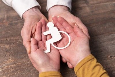 Bezpłatna pomoc asystenta osoby z niepełnosprawnością